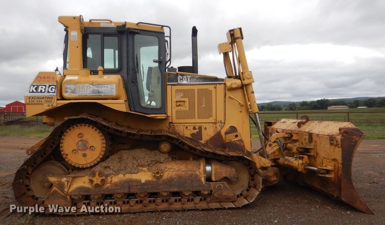 image for item DI0437 2001 Caterpillar D6R XW  dozer