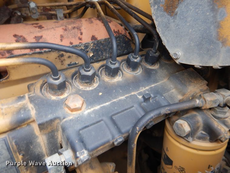 image for item DI0437 2001 Caterpillar D6R XW  dozer