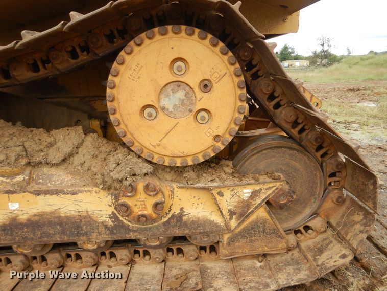 image for item DI0437 2001 Caterpillar D6R XW  dozer