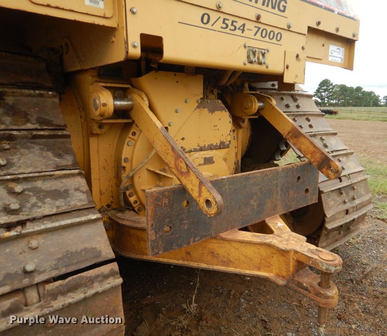 image for item DI0437 2001 Caterpillar D6R XW  dozer