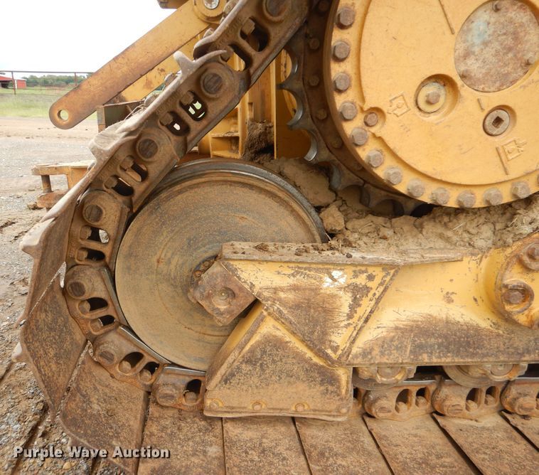 image for item DI0437 2001 Caterpillar D6R XW  dozer