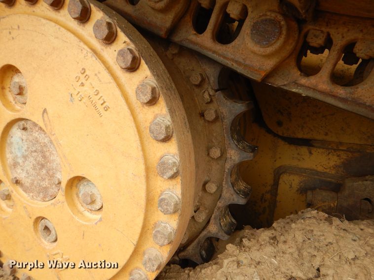 image for item DI0437 2001 Caterpillar D6R XW  dozer