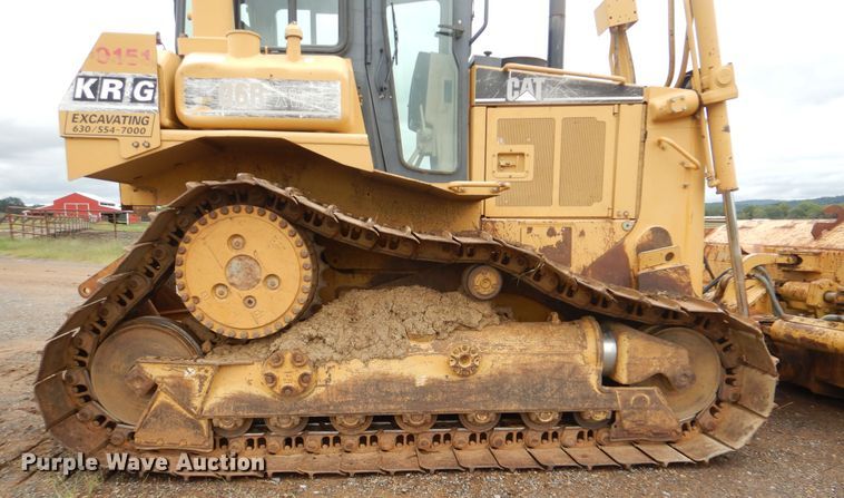 image for item DI0437 2001 Caterpillar D6R XW  dozer