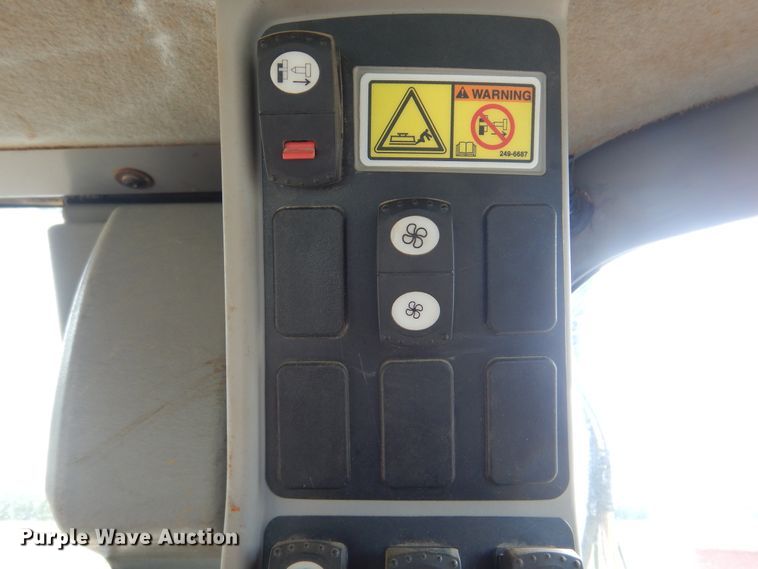 image for item DI0439 2008 Caterpillar 140M  motor grader