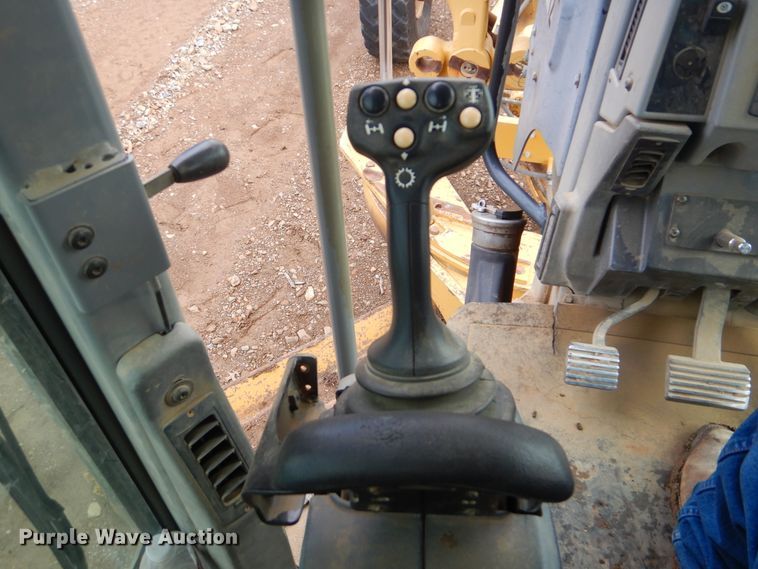 image for item DI0439 2008 Caterpillar 140M  motor grader