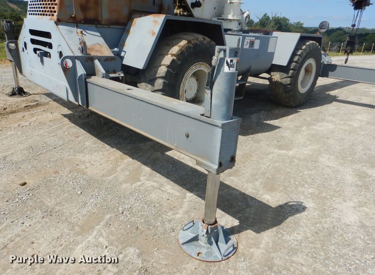 image for item DI0440 2000 Terex RT230  crane