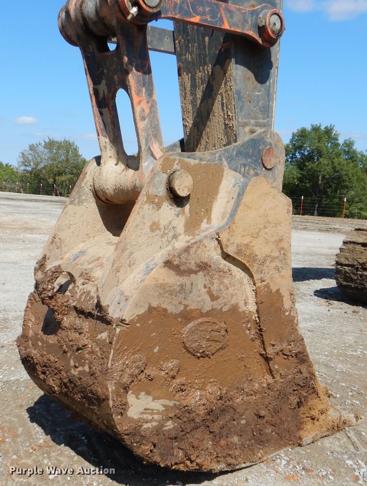 image for item DI0441 2014 John Deere 350G LC  excavator