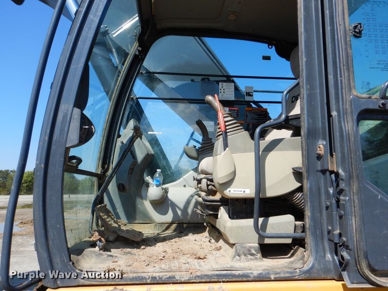 image for item DI0441 2014 John Deere 350G LC  excavator