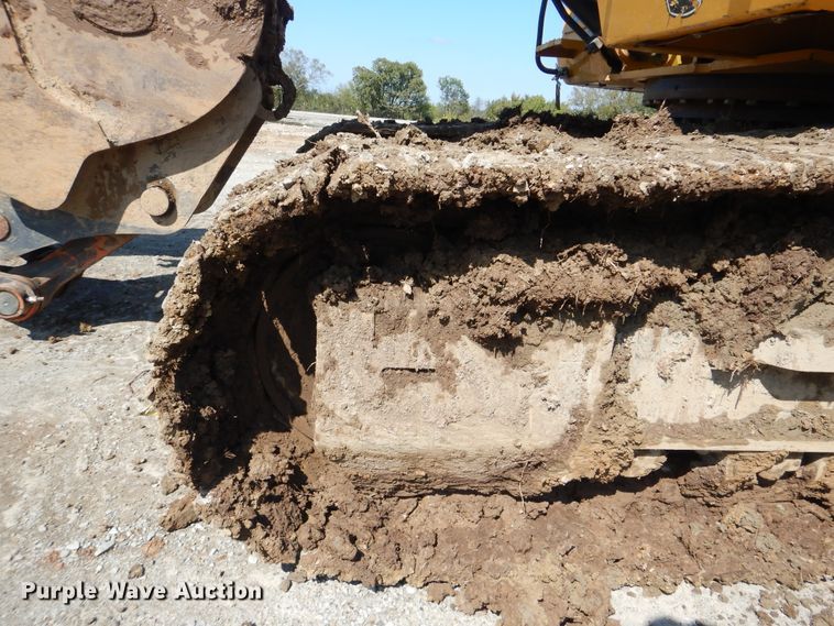 image for item DI0441 2014 John Deere 350G LC  excavator