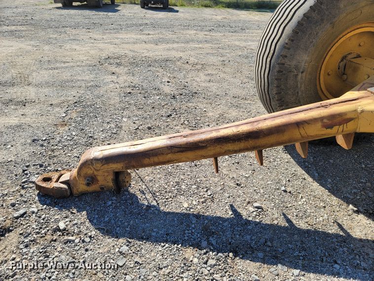 image for item ET9010 Caterpillar 463  scraper