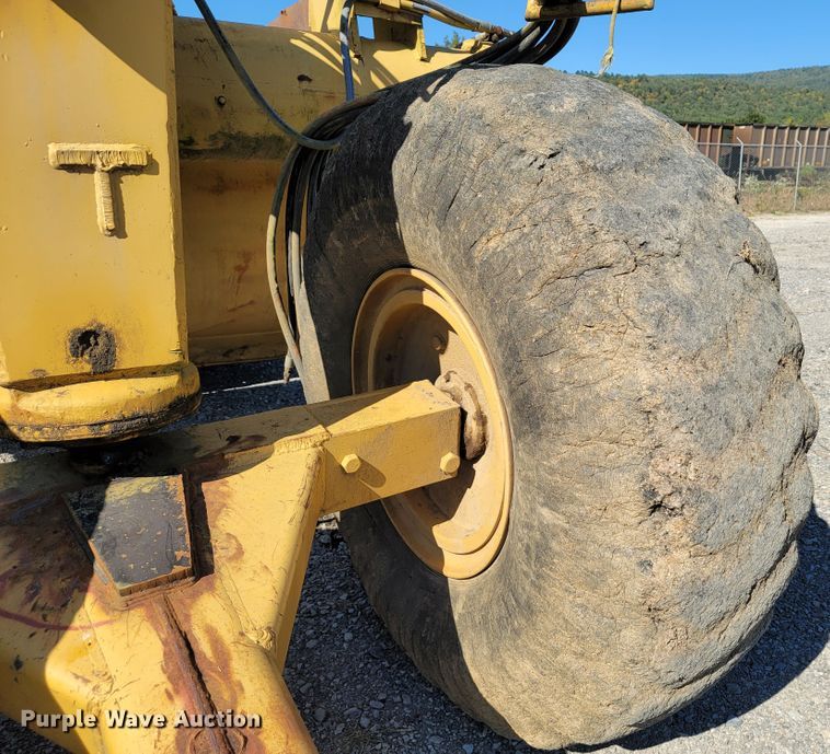 image for item ET9010 Caterpillar 463  scraper