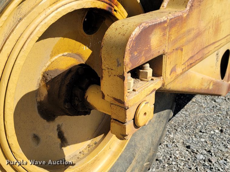 image for item ET9010 Caterpillar 463  scraper