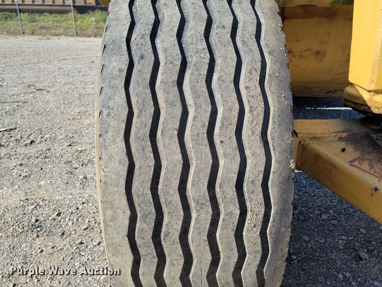 image for item ET9010 Caterpillar 463  scraper