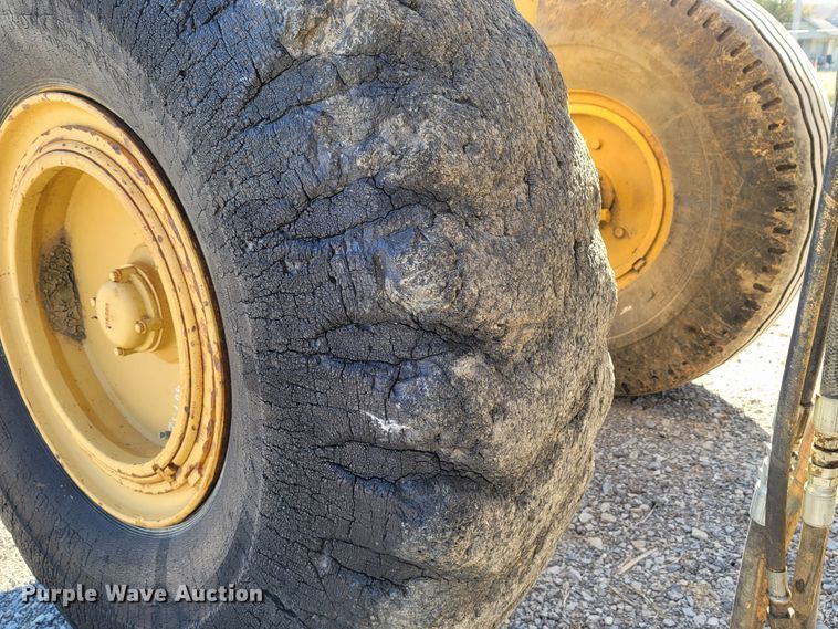 image for item ET9010 Caterpillar 463  scraper