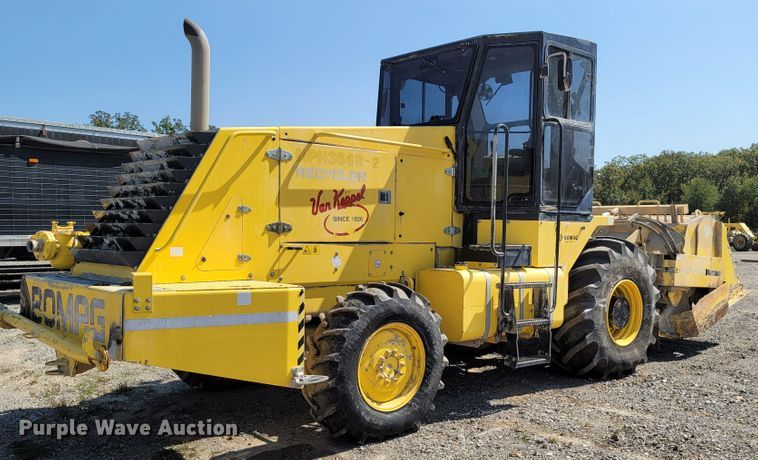 image for item ET9012 2016 Bomag MPH364R  recycler