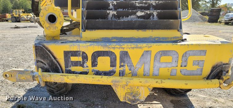 image for item ET9012 2016 Bomag MPH364R  recycler