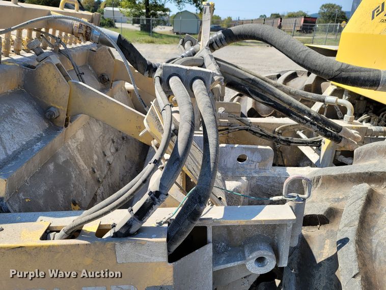 image for item ET9012 2016 Bomag MPH364R  recycler