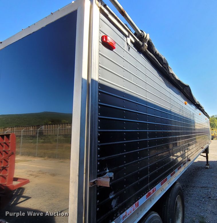 image for item ET9018 2008 Wilson DWC550WB walking floor trailer