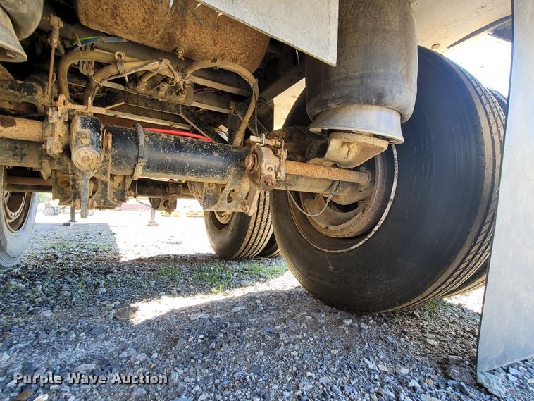 image for item ET9020 2008 Wilson DWG550WB walking floor trailer