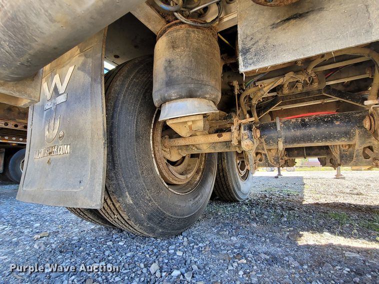 image for item ET9020 2008 Wilson DWG550WB walking floor trailer