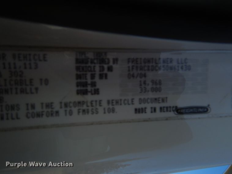 image for item AF9961 2005 Freightliner Business Class M2  truck cab and chassis