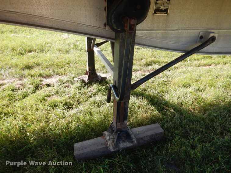 image for item AF9962 2007 Fontaine PAFTW58048WSWI flatbed trailer