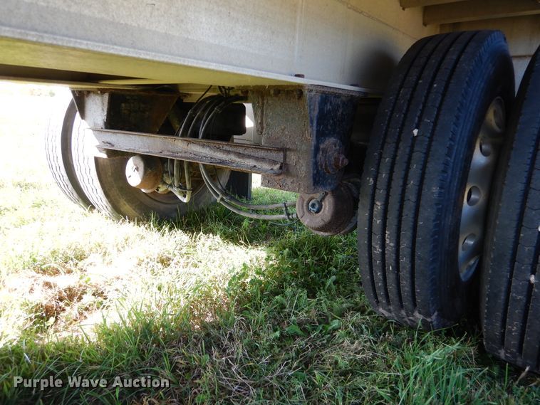 image for item AF9962 2007 Fontaine PAFTW58048WSWI flatbed trailer