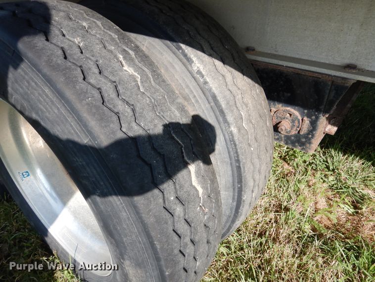 image for item AF9962 2007 Fontaine PAFTW58048WSWI flatbed trailer