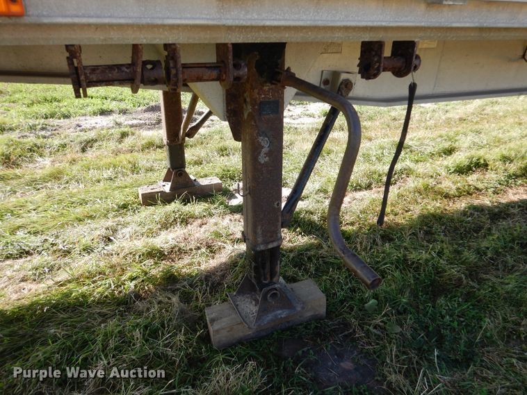 image for item AF9963 1994 Ravens 1448A66 flatbed trailer