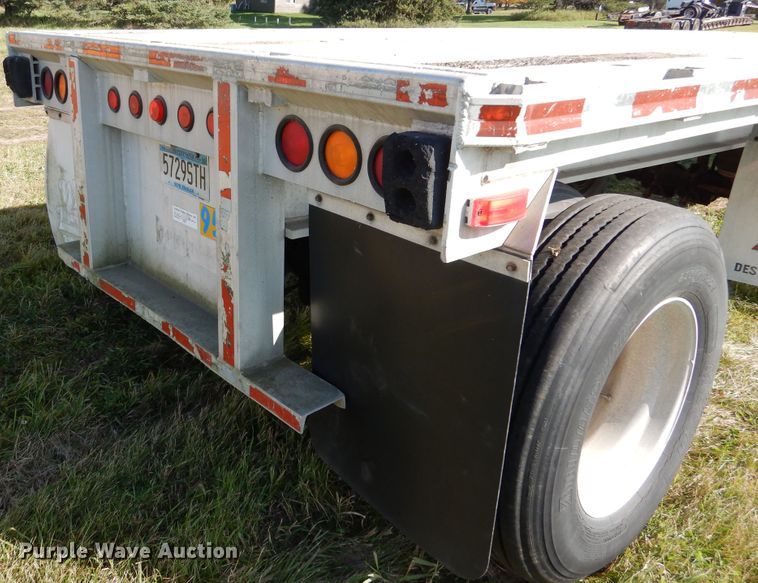 image for item AF9963 1994 Ravens 1448A66 flatbed trailer