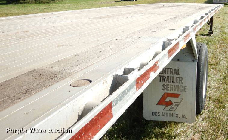 image for item AF9963 1994 Ravens 1448A66 flatbed trailer