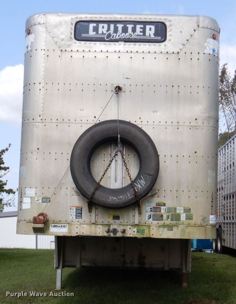 image for item DA5262 2001 Wilson PSDCL-302 livestock trailer