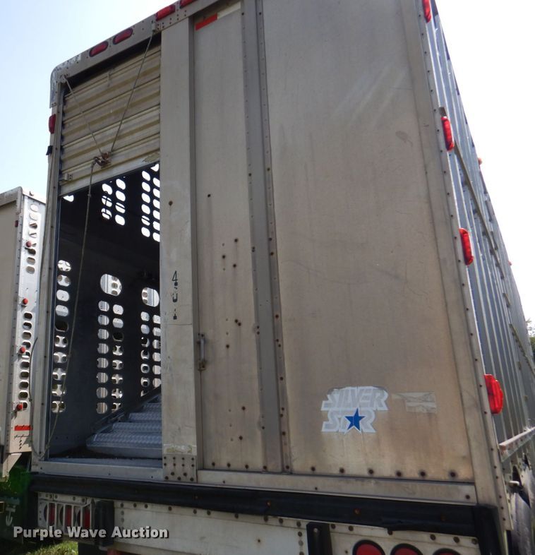image for item DA5262 2001 Wilson PSDCL-302 livestock trailer