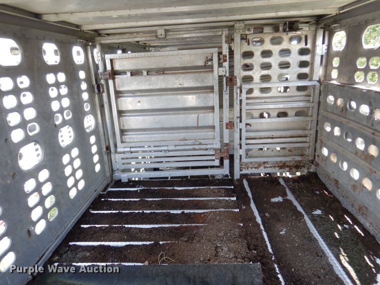 image for item DA5262 2001 Wilson PSDCL-302 livestock trailer