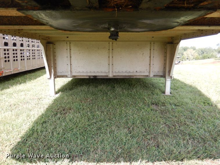 image for item DA5263 2000 Wilson PSDCL-302 livestock trailer