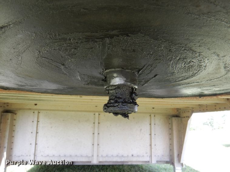 image for item DA5263 2000 Wilson PSDCL-302 livestock trailer