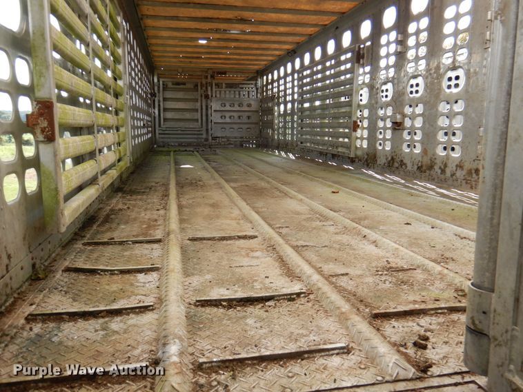 image for item DA5263 2000 Wilson PSDCL-302 livestock trailer