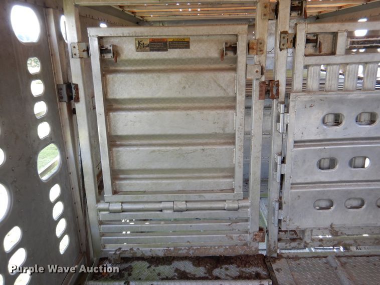 image for item DA5263 2000 Wilson PSDCL-302 livestock trailer