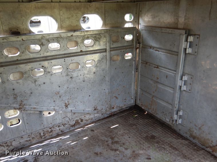 image for item DA5263 2000 Wilson PSDCL-302 livestock trailer