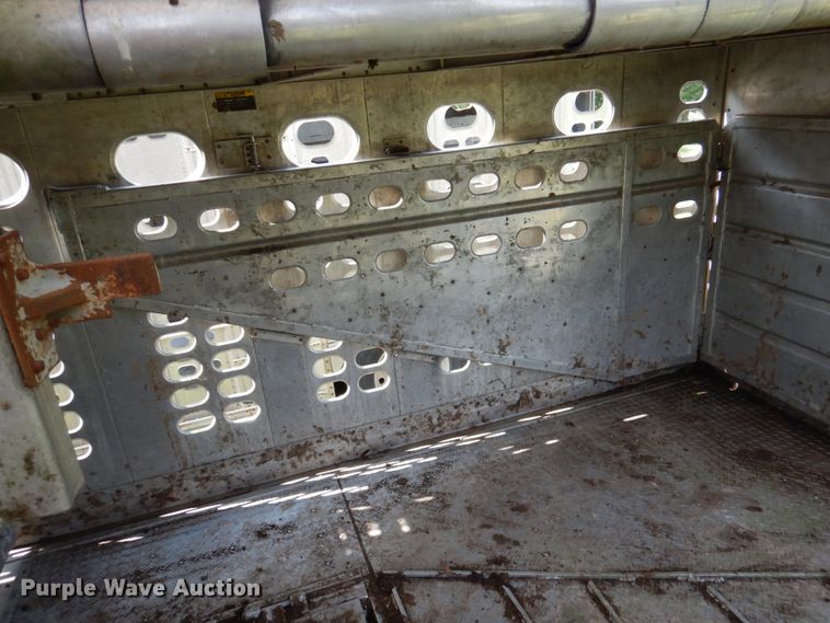 image for item DA5263 2000 Wilson PSDCL-302 livestock trailer