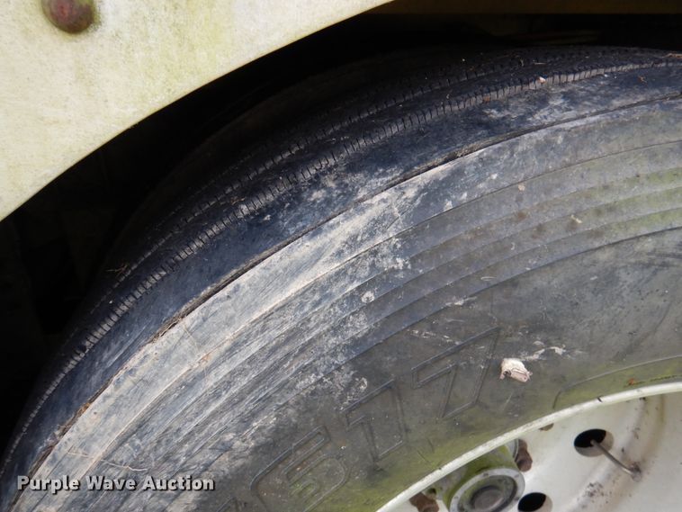 image for item DA5263 2000 Wilson PSDCL-302 livestock trailer