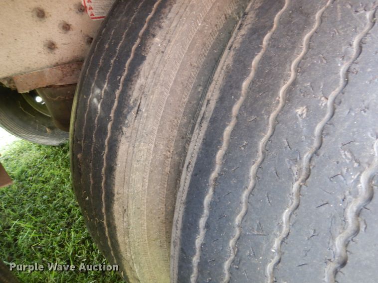 image for item DA5263 2000 Wilson PSDCL-302 livestock trailer