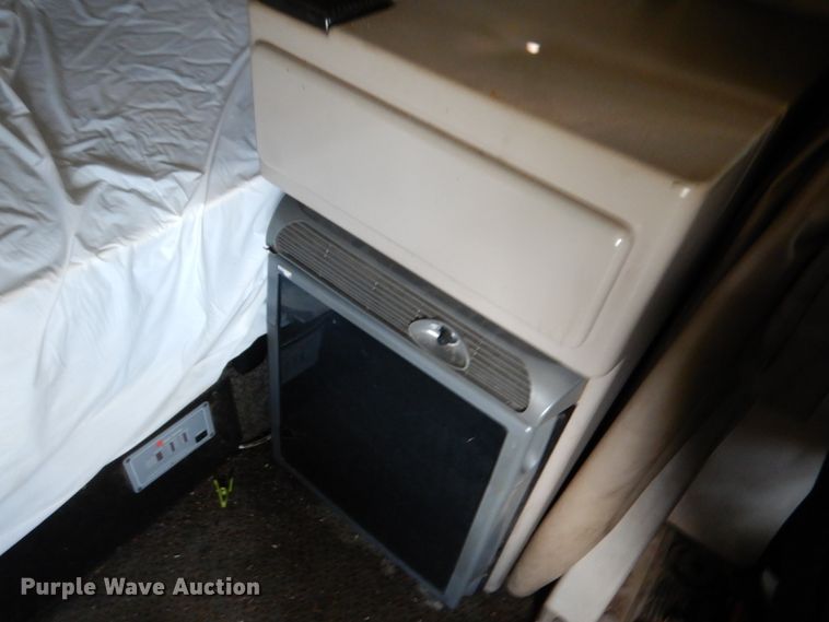 image for item DA5264 2007 Mack Vision CXN  semi truck