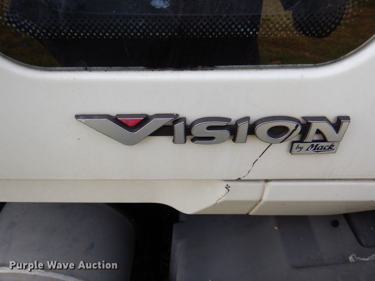 image for item DA5264 2007 Mack Vision CXN  semi truck