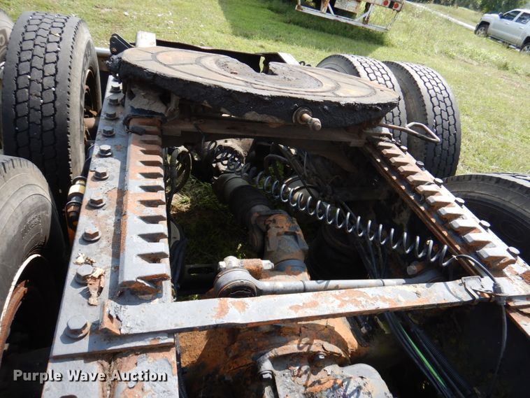 image for item DA5264 2007 Mack Vision CXN  semi truck