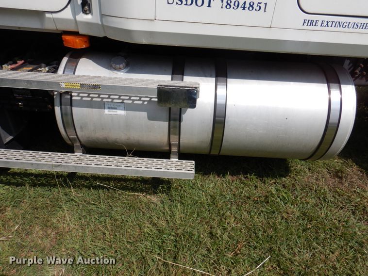 image for item DA5264 2007 Mack Vision CXN  semi truck