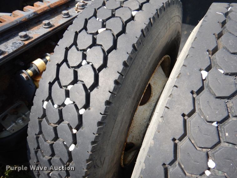 image for item DA5264 2007 Mack Vision CXN  semi truck