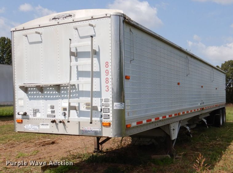 image for item DA5267 1999 Wilson DWH-400 double hopper bottom grain trailer