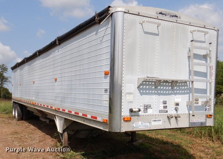 image for item DA5267 1999 Wilson DWH-400 double hopper bottom grain trailer