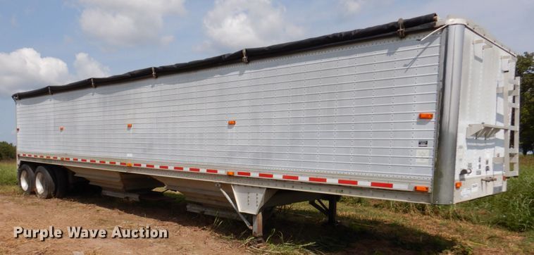 image for item DA5267 1999 Wilson DWH-400 double hopper bottom grain trailer